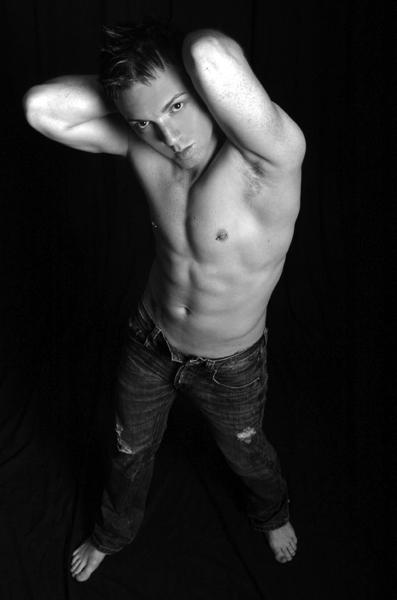Male model photo shoot of Brandon Moreno