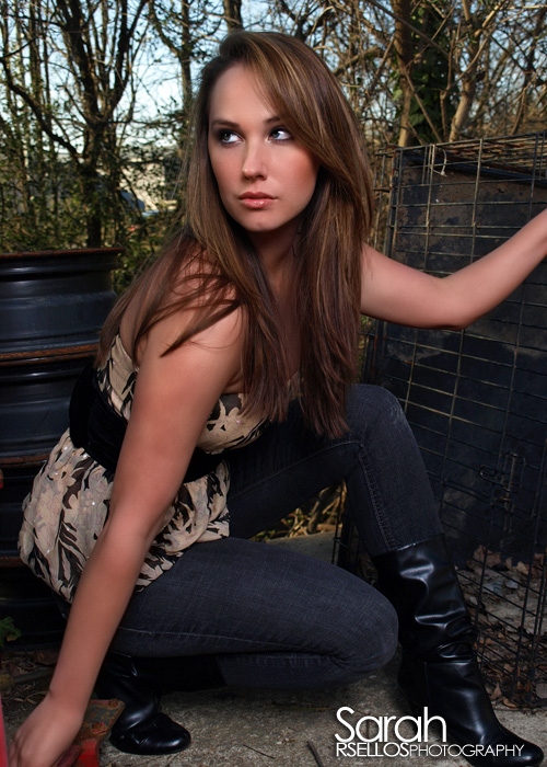 Female model photo shoot of Sarah Elisabeth Ward