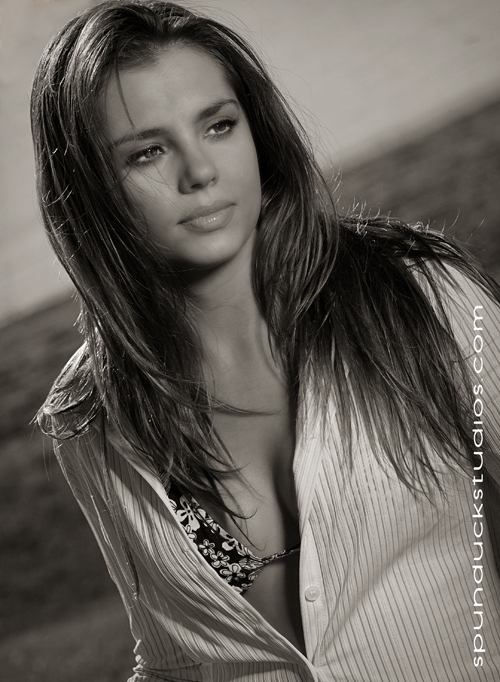 Female model photo shoot of Michellethebell