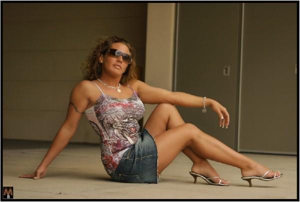Female model photo shoot of Mychelle Mychelle