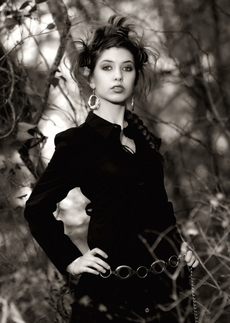 Female model photo shoot of Karina Ashley