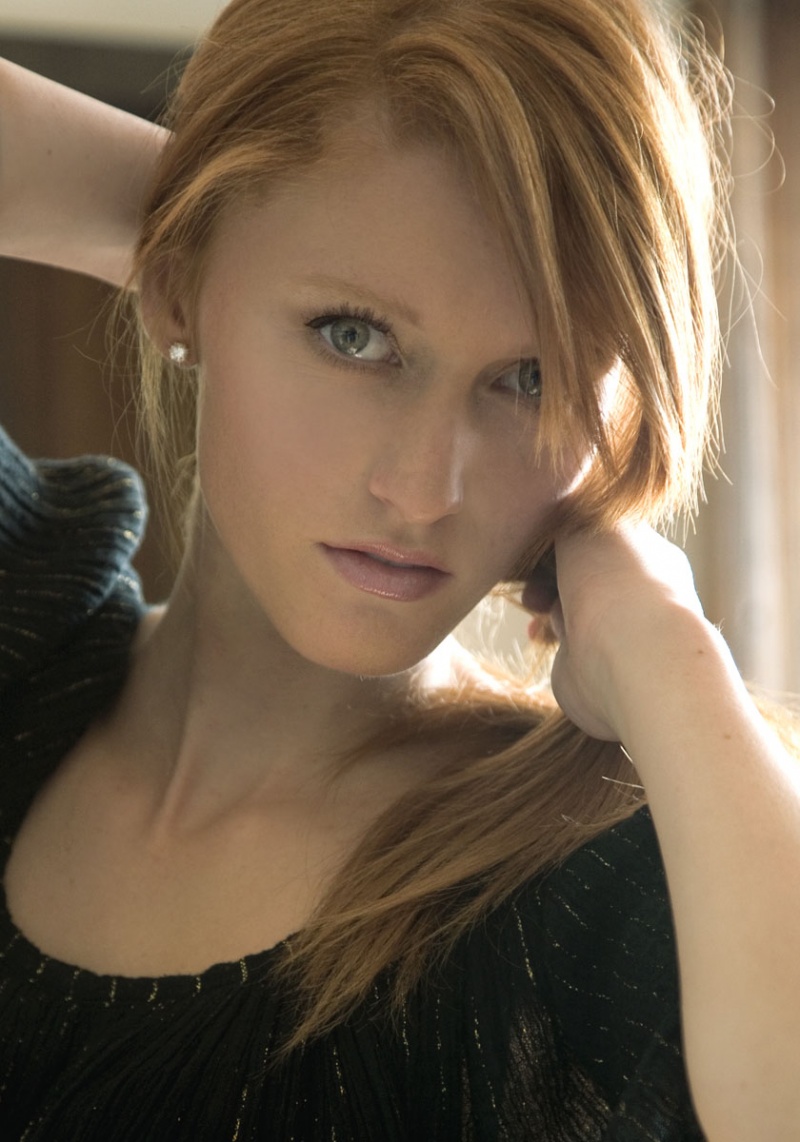 Female model photo shoot of Veronica Elyse