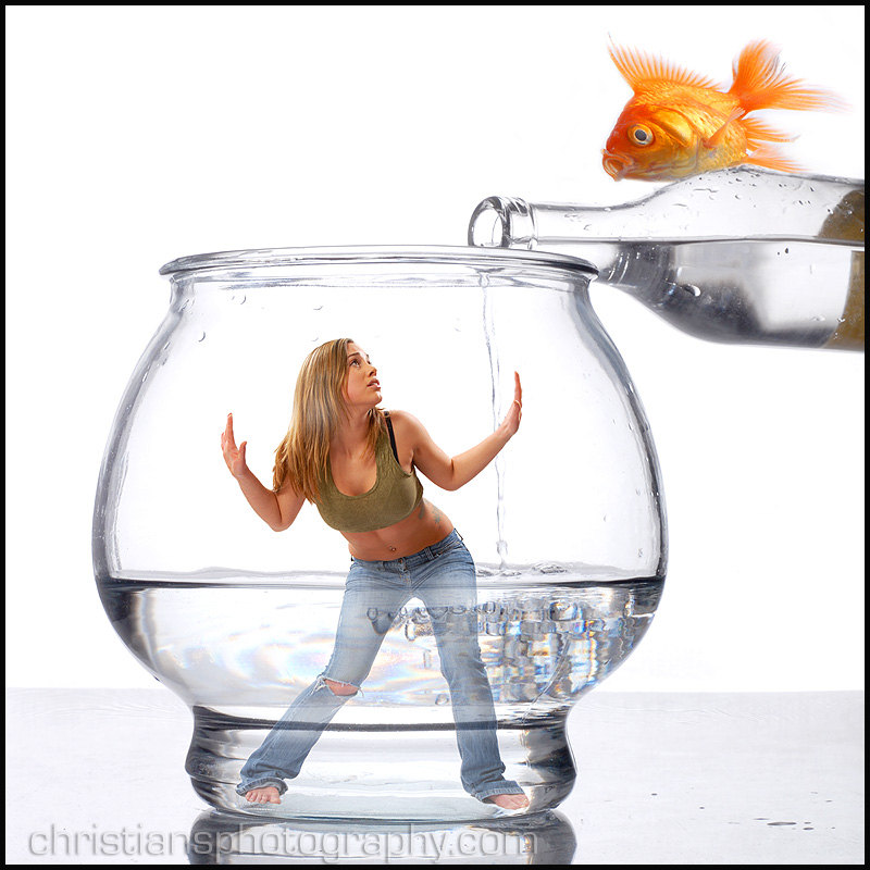 Male model photo shoot of Christian Kuntz in fishbowl
