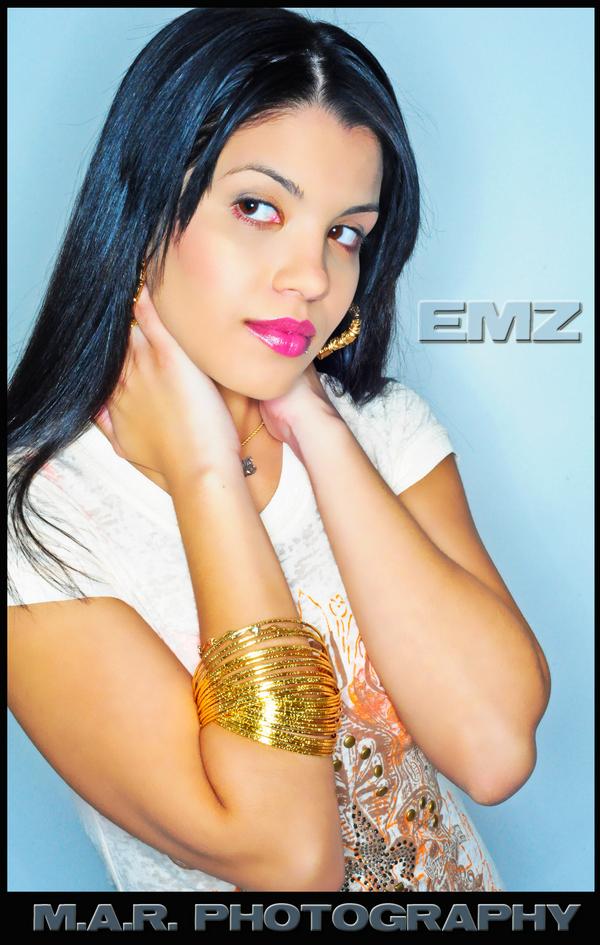 Female model photo shoot of emzs