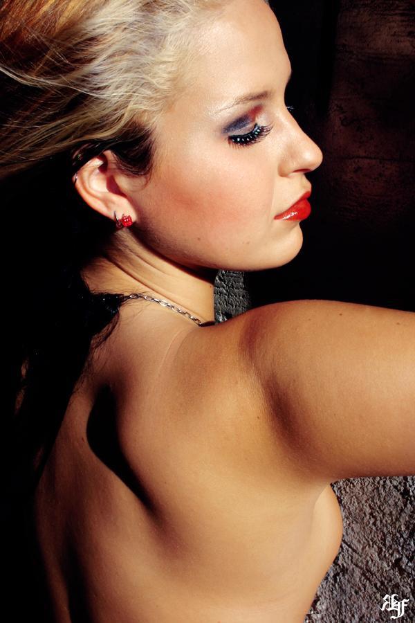 Female model photo shoot of Heather Zambrano