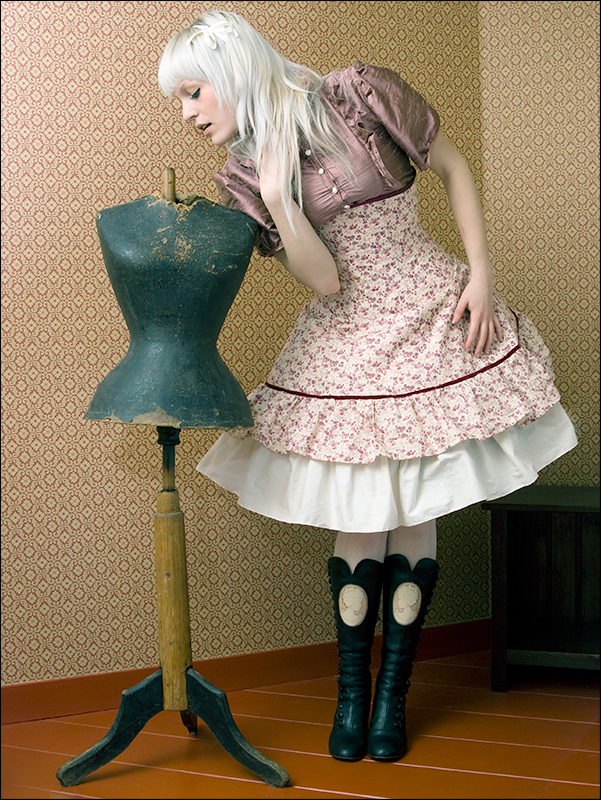 Female model photo shoot of Skeletons in the Closet and Amesbury Rose by PatrickdenDrijver in Herberg van Smallingerland