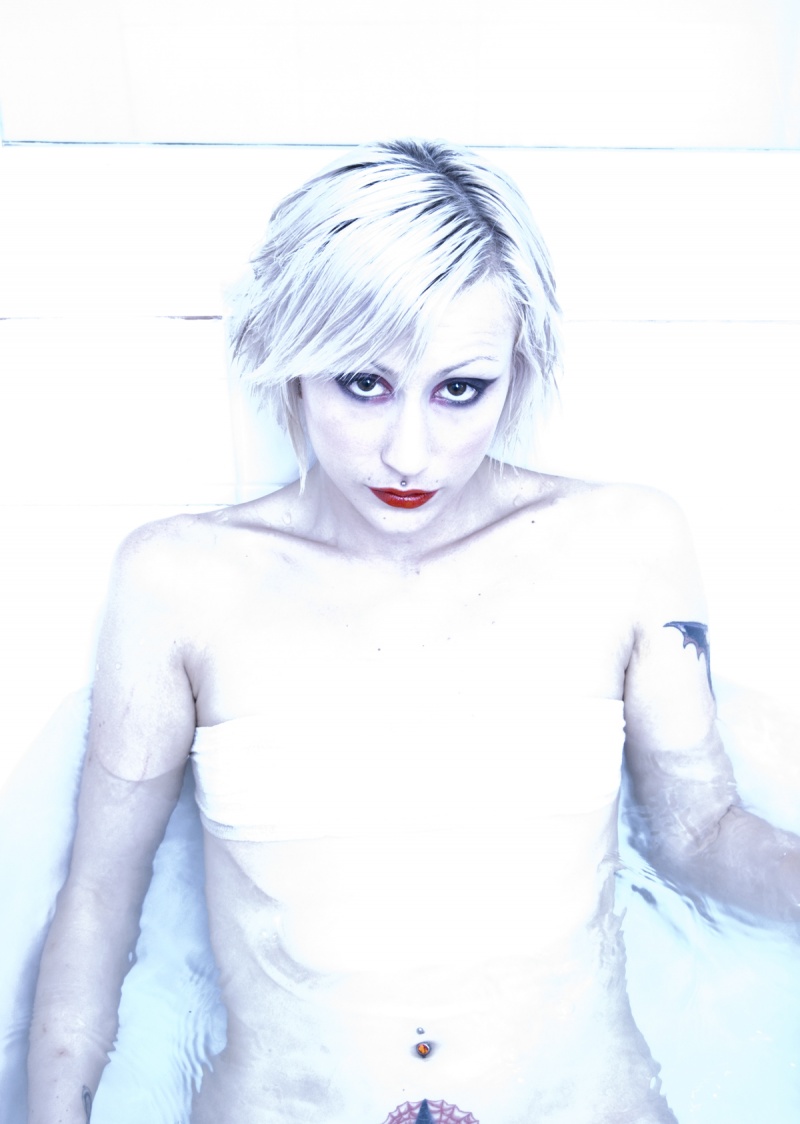 Female model photo shoot of Dahlia Darkness in Bathtub