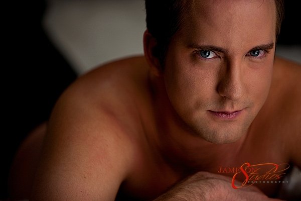 Male model photo shoot of Landyn Banx