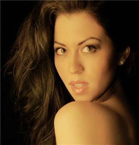 Female model photo shoot of Monica Nathalie