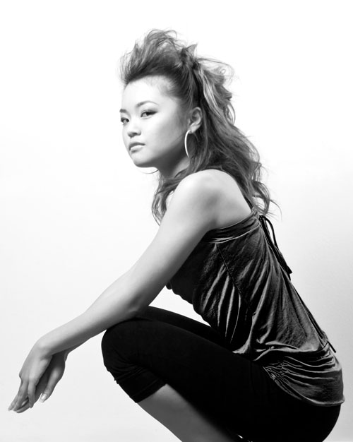 Female model photo shoot of Nicole Tan