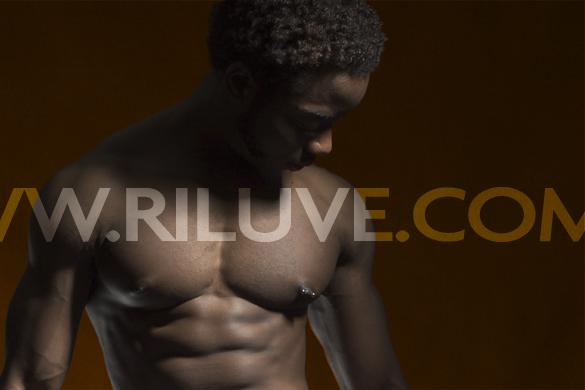 Male model photo shoot of RiluFoto