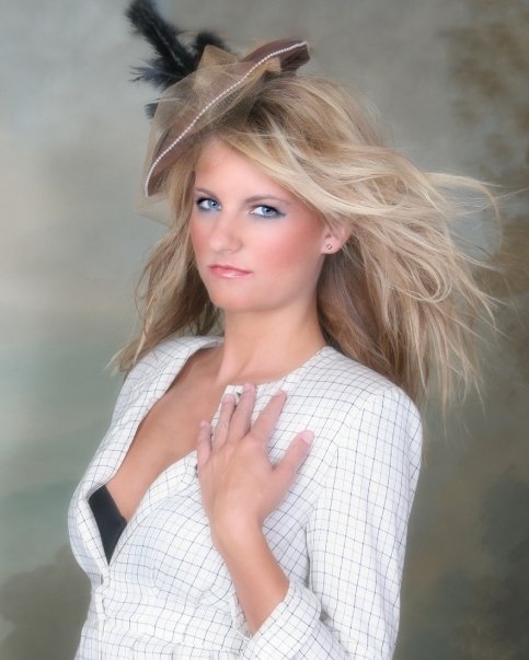Female model photo shoot of Kathleen Lynn
