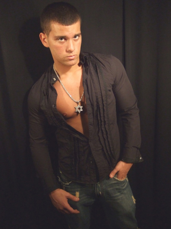 Male model photo shoot of alex grunis