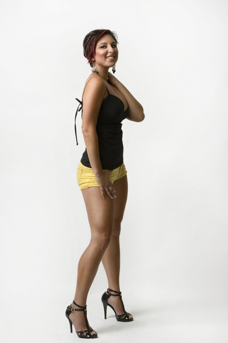 Female model photo shoot of Miss_bee in Corrimal