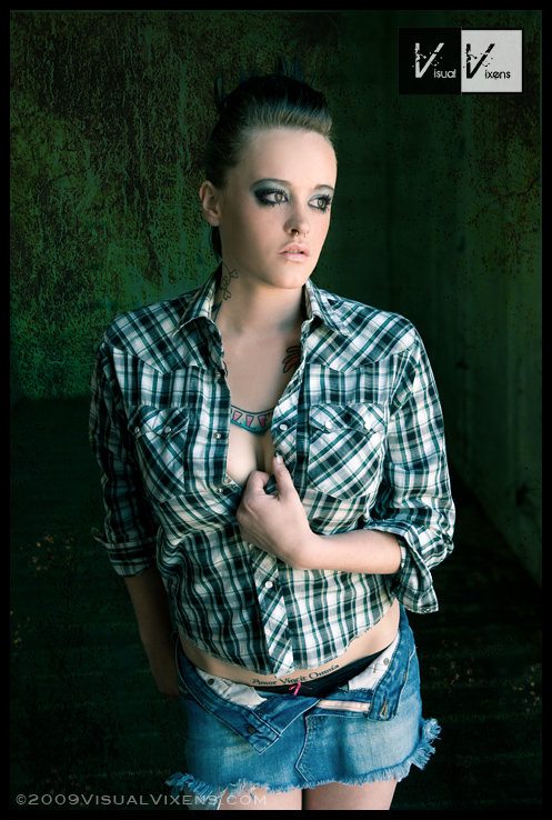 Female model photo shoot of Dollface Killer