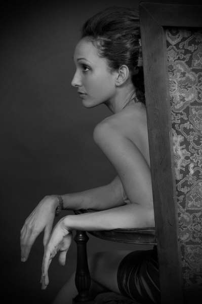 Female model photo shoot of Dina Pezzimenti