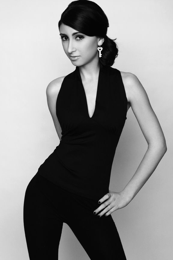 Female model photo shoot of Stefani Shaw
