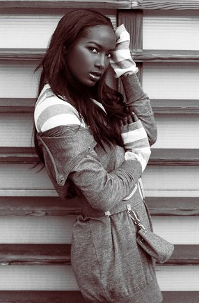 Female model photo shoot of Krystal M Harris