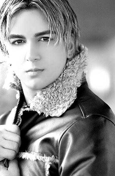 Male model photo shoot of GLENN DOUGLAS PACKARD