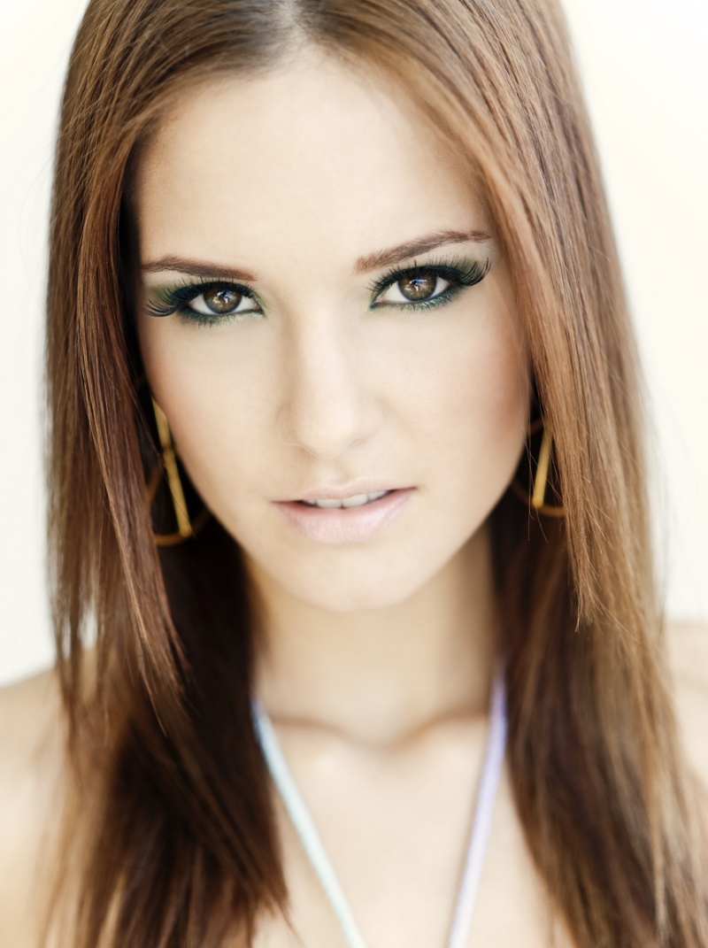 Female model photo shoot of Brooke Bay by Dan Lippitt, hair styled by Voula Isakov, makeup by MONIQUE ZAFARANA