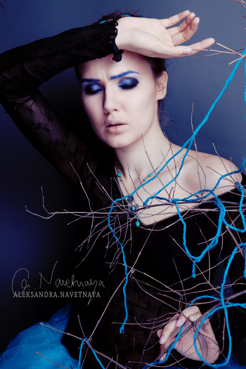 Female model photo shoot of Aleksandra Navetnaya