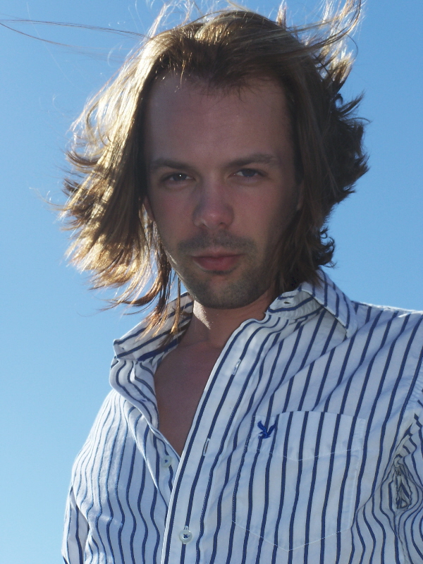 Male model photo shoot of Andrew Desrosiers
