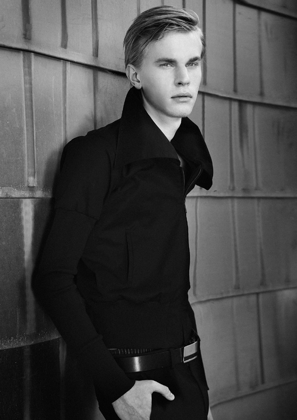 Male model photo shoot of SebastianMocsnik