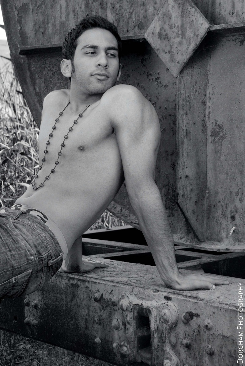 Male model photo shoot of Shady Kahla
