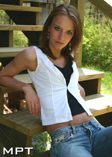 Female model photo shoot of leahanne
