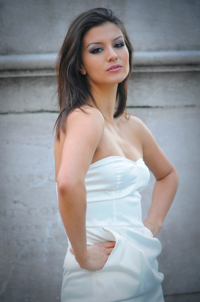 Female model photo shoot of Floriana Garo