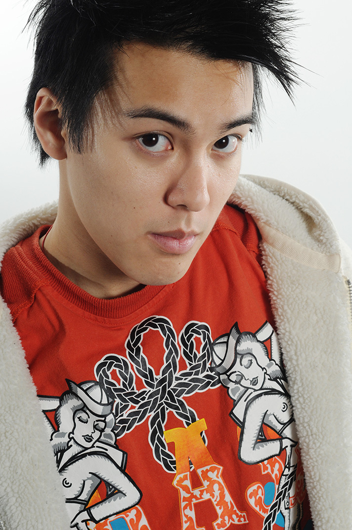 Male model photo shoot of Hoai Doan in MA