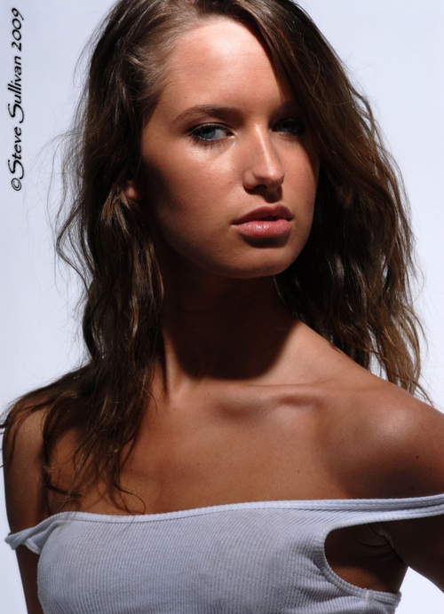 Female model photo shoot of Shauna Casey