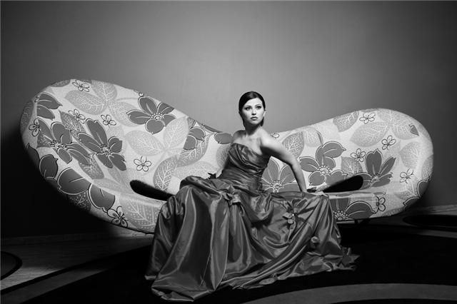 Female model photo shoot of Yuliya H in the hague