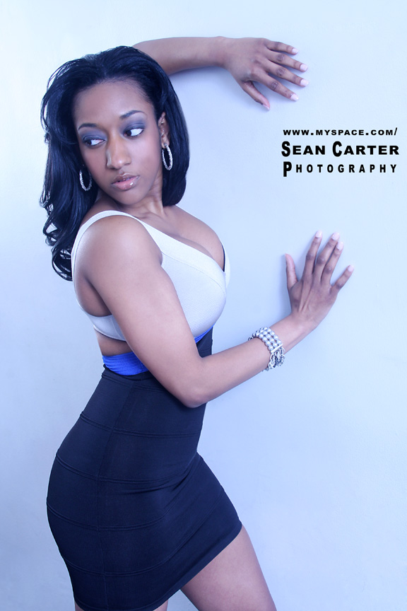 Female model photo shoot of Simply Soraya by Sean Carter Photography