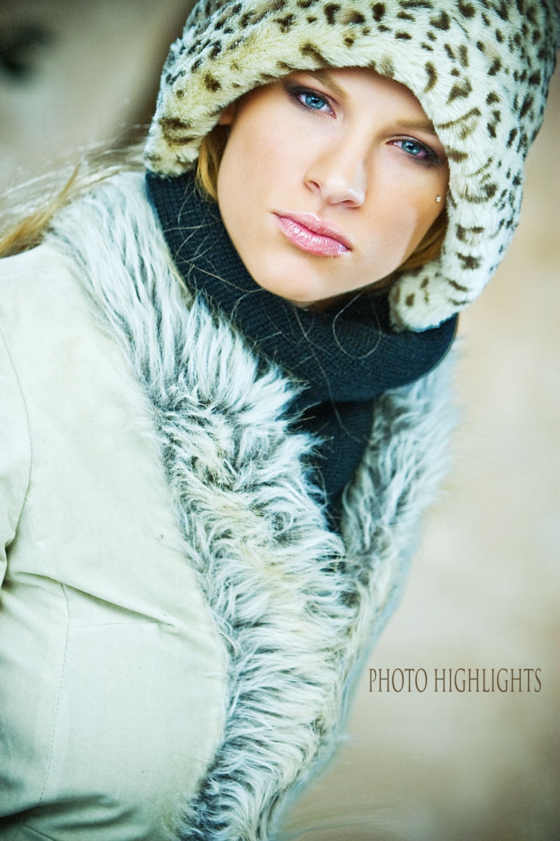 Female model photo shoot of DanniD in MI