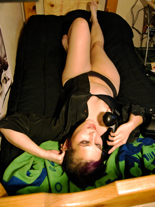 Female model photo shoot of Aurra Skitten in bedroom