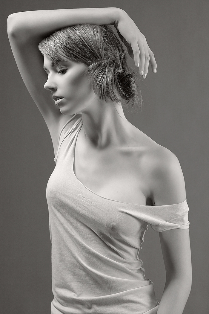 Female model photo shoot of Abigail Tallman