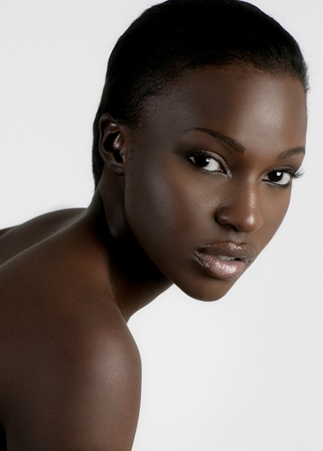 Female model photo shoot of Sandra Nyanchoka
