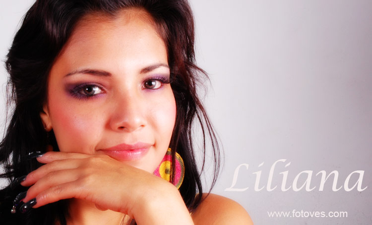 Female model photo shoot of Liliana Saavedra by Oscar Pinto in Lima