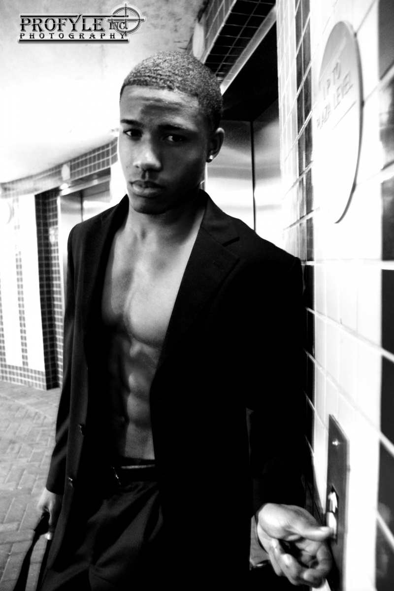 Male model photo shoot of Mike D Henry by Maurice Marcel in Tallahassee,Fl 