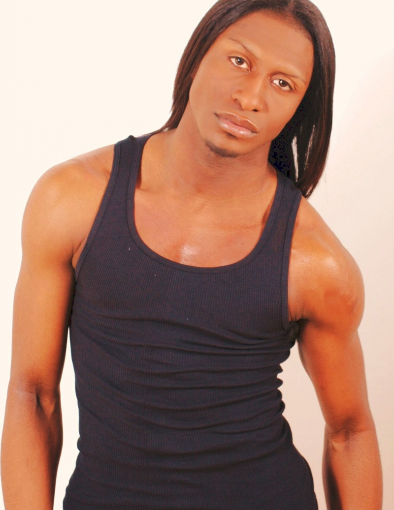 Male model photo shoot of Tyshamar