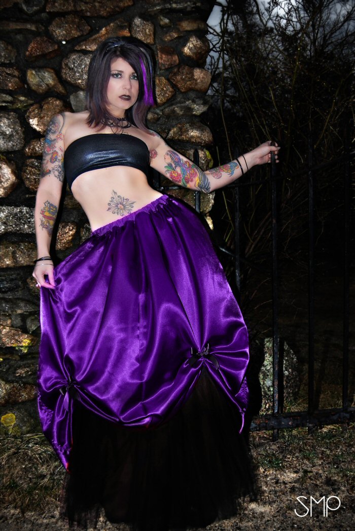 Female model photo shoot of MTcoffinz  and Miss Mischief by Reverend Vegas