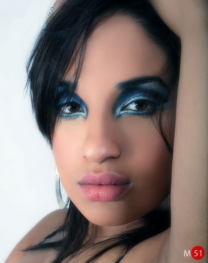 Female model photo shoot of Ashley  E by Mirror51