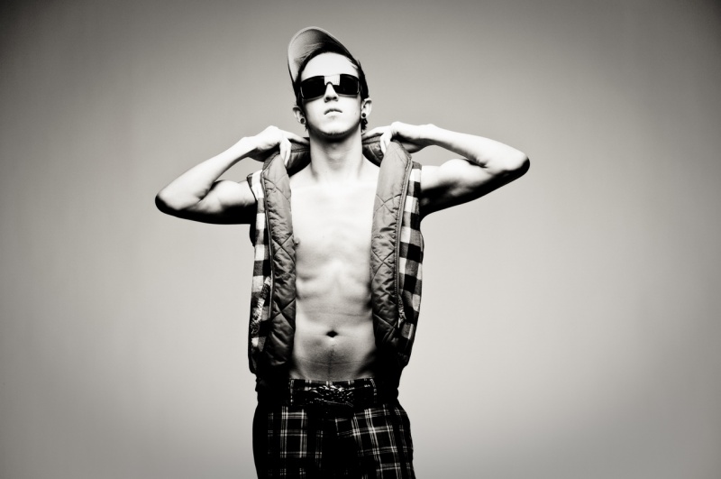 Male model photo shoot of Rik Anders by david newkirk