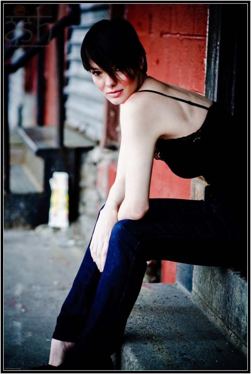 Female model photo shoot of Jes- by Vividshot