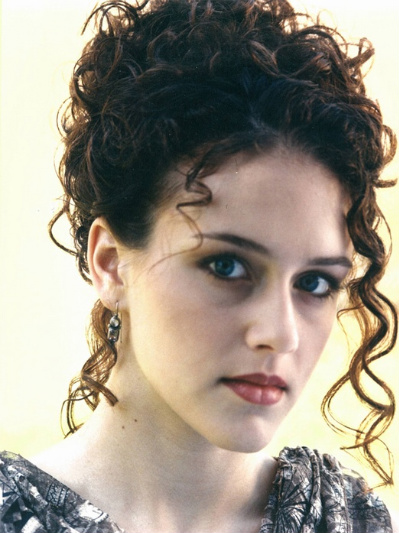 Female model photo shoot of Lynne Cary Hair Stylist