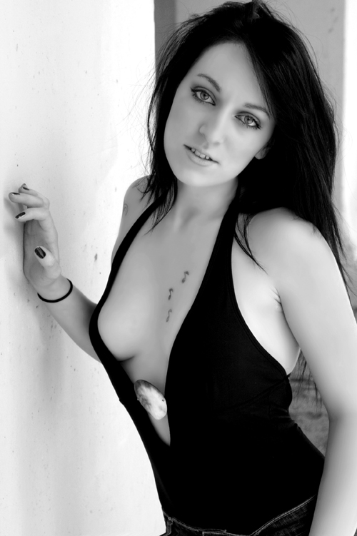 Female model photo shoot of -Sandra-
