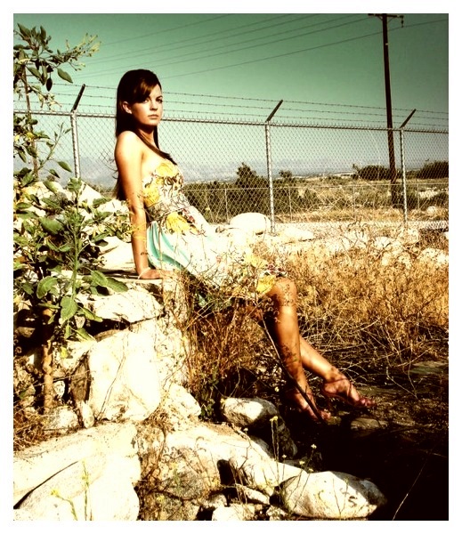 Female model photo shoot of Danielle Ni cole