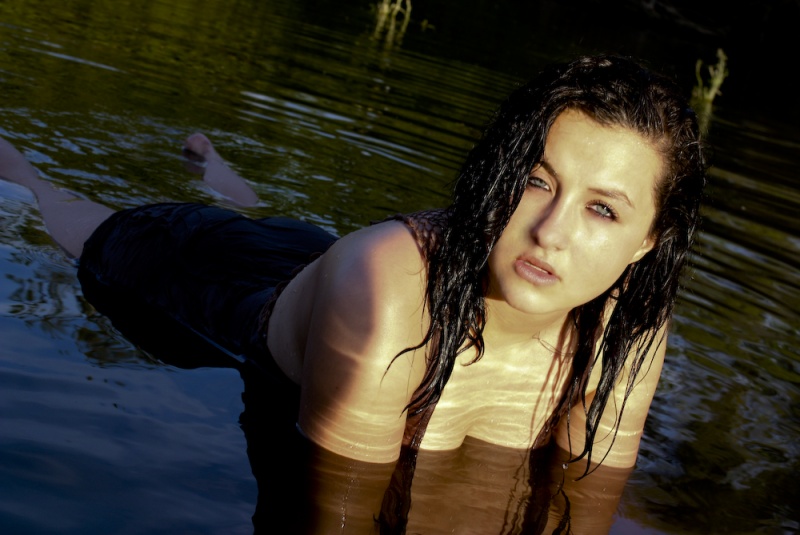 Female model photo shoot of DakotaCallison in kings river