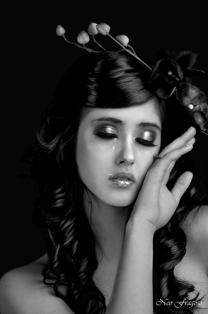 Female model photo shoot of Amanda Dominguez by NeoFragoso, hair styled by Lora Raymond